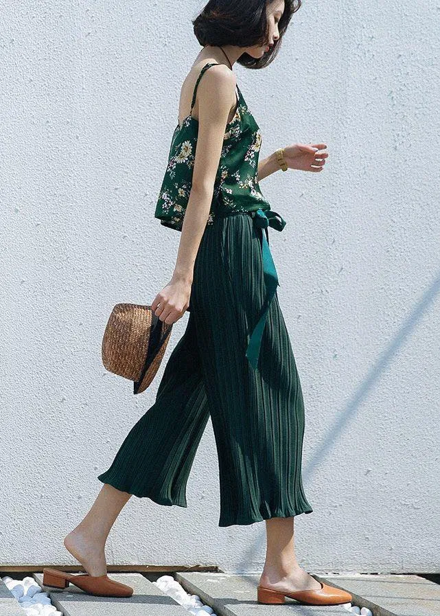 Cách phối đồ với áo hai dây