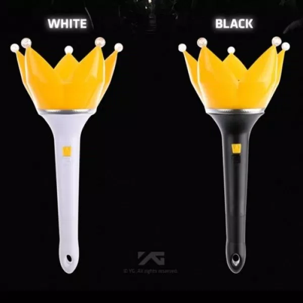 69 lightstick có thời gian chiếu sáng dài nhất KPOP. Nhà bạn đứng thứ bao nhiêu? (G)I-DLE 2PM AB6IX Abyeolbong Agabong Angelbong AOA Apink April Armybomb ASTRO ASTRO Robongie ATEEZ B1A4 Bamhaneulbong Banditbong Bangbong Bbyongbong BIGBANG Black Pink Block B Bo ong BoA BTOB BTS Byeolbitbong Byeolbong Byeollangbong CandybongZ caratbong Chanttobong Cherry Bullet Cherrygun Chiyeolbong Chungha CIX cosmic girls Danibong Dearmybong Eribong EXO GFRIEND Golden Child GOT7 Ha Sung Woon Haengbong Hallabong Highlight Honeybong Hwang Chiyeul IkeTtaIrangie iKON Infinite IU IZ*ONE JBJ95 Jeong Sewoon Jigubong Jung Seung Hwan k.will Kang Daniel Kebongie Kim Jaehwan Kimmanbong Kkulbong Konbat Lee Chan Won Lee Jin Hyuk Lightiny lightstick Lovbong lovelyz Mamamoo Merrybong Meummwonbomb Mikebong Miyabong Moabong MOMOLAND Monfoongie Monsta X Moobong myname Nablebong Nachimbong Napalbong NCT Neverbong NUEST Oh My Girl Ong Seong Wu Pandabong Park Ji Hoon Pentagon Ppoobong Ppyongibong Red Velvet Robongie Runbong Samuel Sarangnibong Saseumbong Seventeen SF9 Shatingstar SHINee SNSD Stray kids Sunmi Super Junior Superbong SuperM Taebongie Taesaja Teen Top TVXQ Twice TXT Up10tion USbong Vbong Vickeybong VICTON VIXX VIXX Byeolbitbong Wanna One Winbong Windeugaebi Winglight Wujujeongbong Yeobong Yunibong
