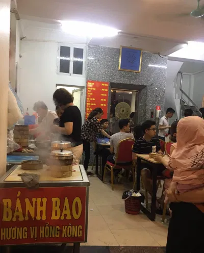Không gian của quán