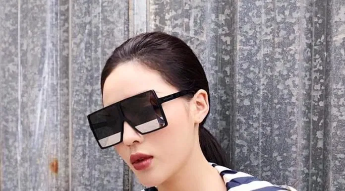 Kính mắt mùa hè