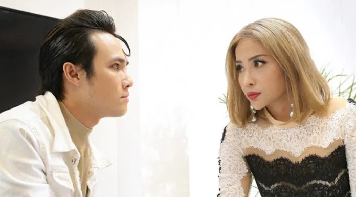 Lật mặt showbiz