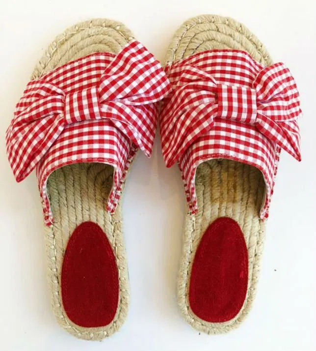 sandals đỏ