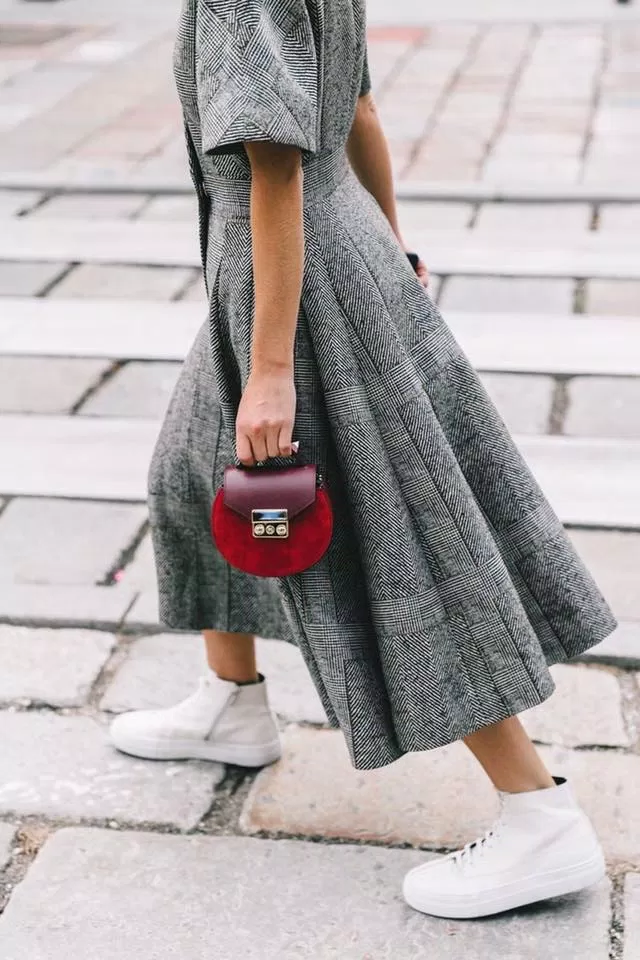 Cách đeo túi mini bag