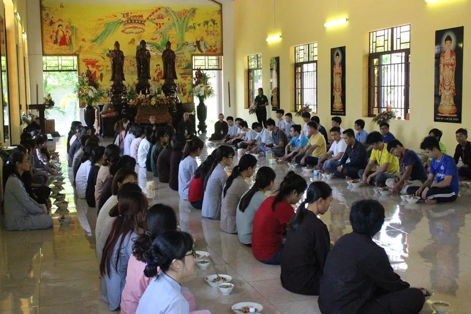 Ăn trong chánh niệm