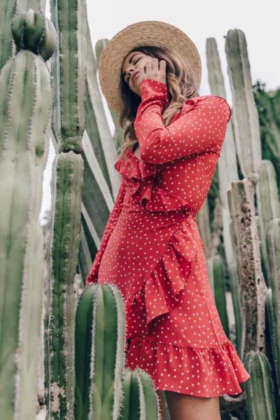 Đầm chấm bi
