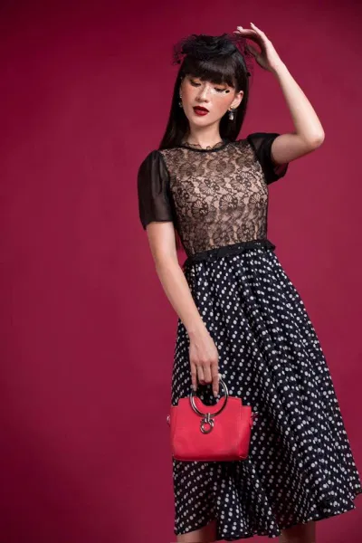 Đầm chấm bi