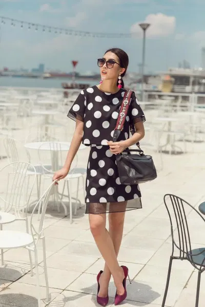Đầm chấm bi