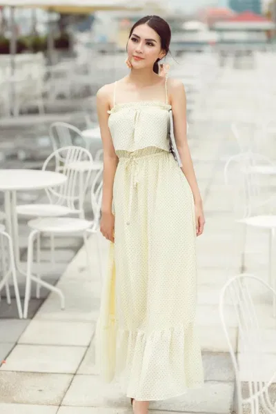 Đầm chấm bi