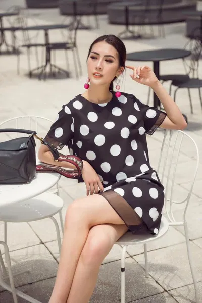 Đầm chấm bi