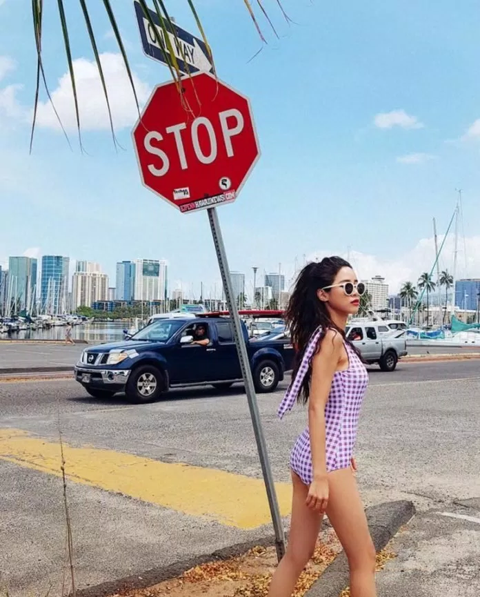 Đồ bơi dành cho cô nàng ngực lép
