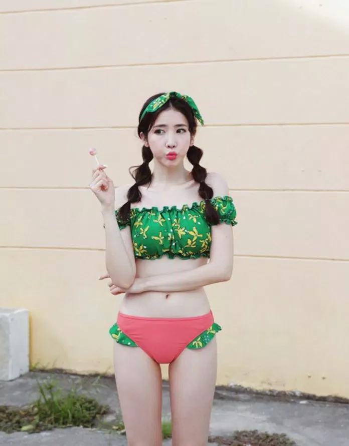 Đồ bơi dành cho cô nàng ngực lép