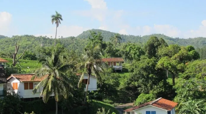 Ngôi làng ở Cuba