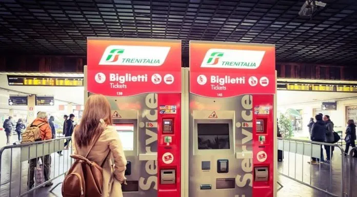 máy mua vé tàu