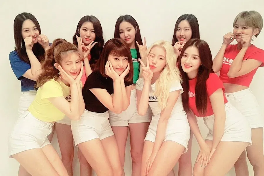 MOMOLAND