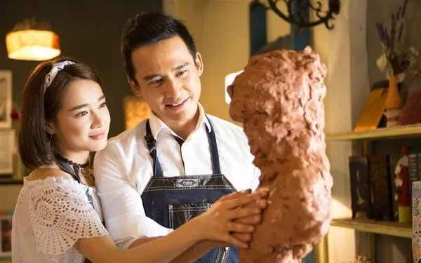 ngay-ay-minh-da-yeu-ha-va-nam