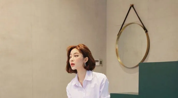 Quần dài nữ màu trắng