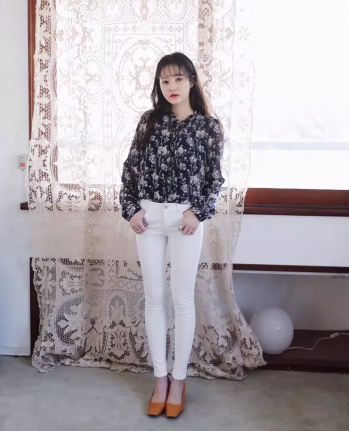 Quần dài nữ màu trắng