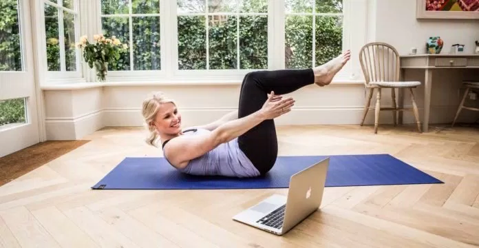 tập yoga tại nhà
