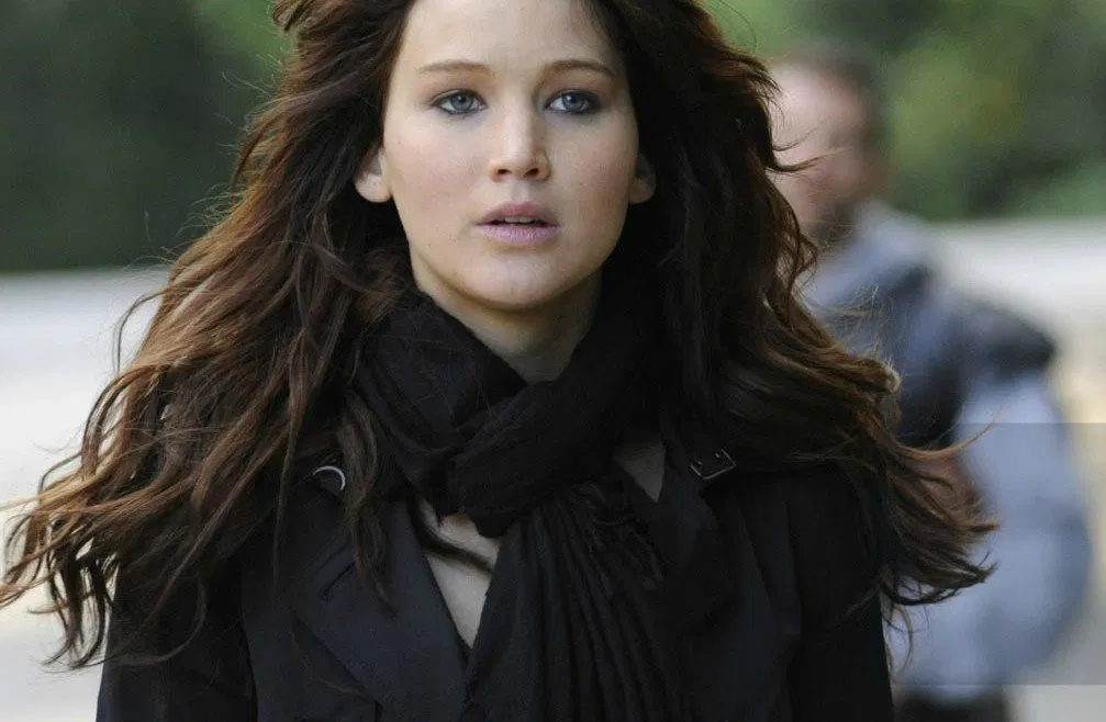 Silver Linings Playbook: Câu chuyện của người điên! Bradley cooper jenifer lawrence phim gia đình hay phim hài hay phim hay 2013 phim hay cuối tuần robert de niro