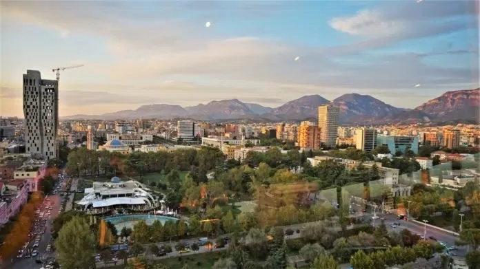 Thành phố Tirana