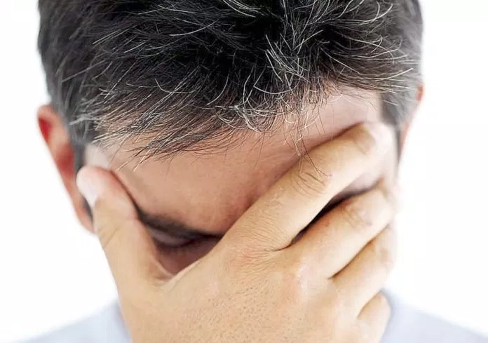 Nguyên nhân tóc bạc sớm