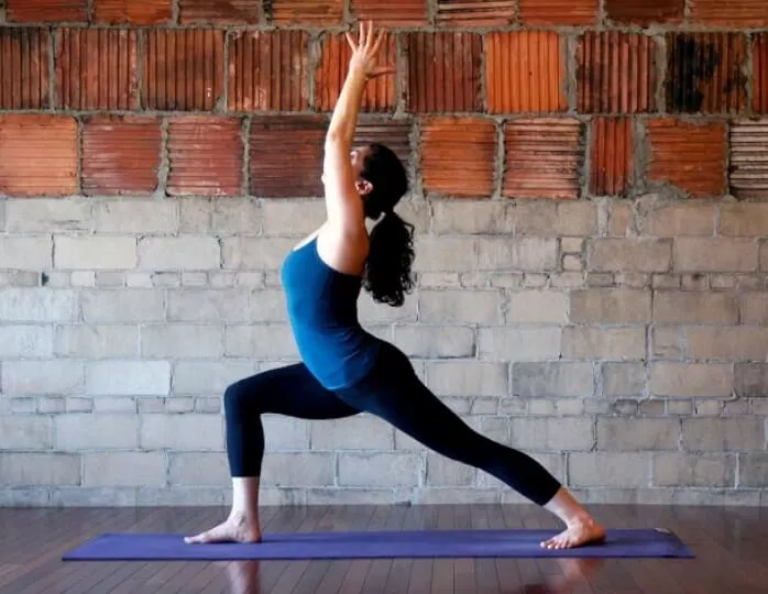 tư thế chiến binh trong yoga