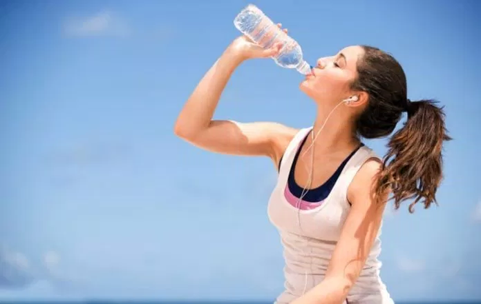 uống nước khi tập yoga