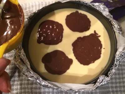 Bánh cheese con bò