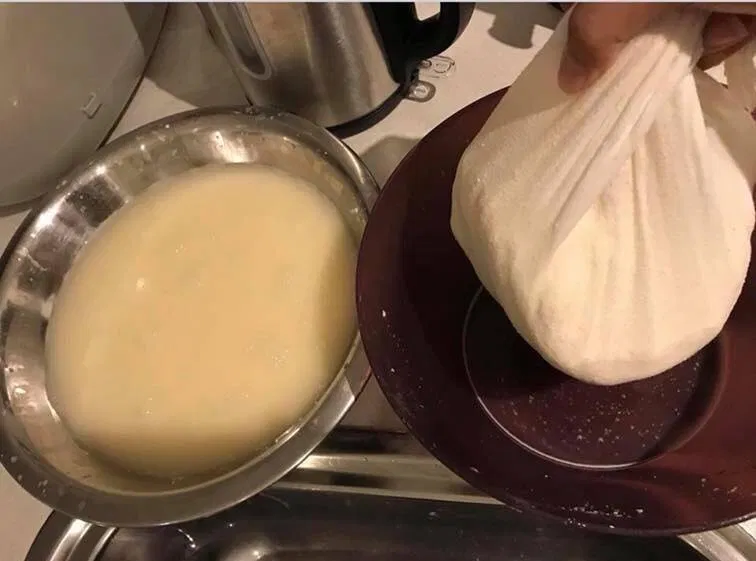 Bánh tằm khoai mì