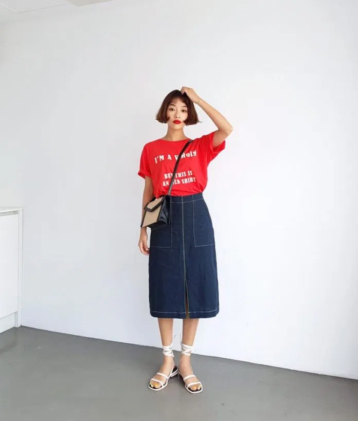 Chân váy xẻ tà trước