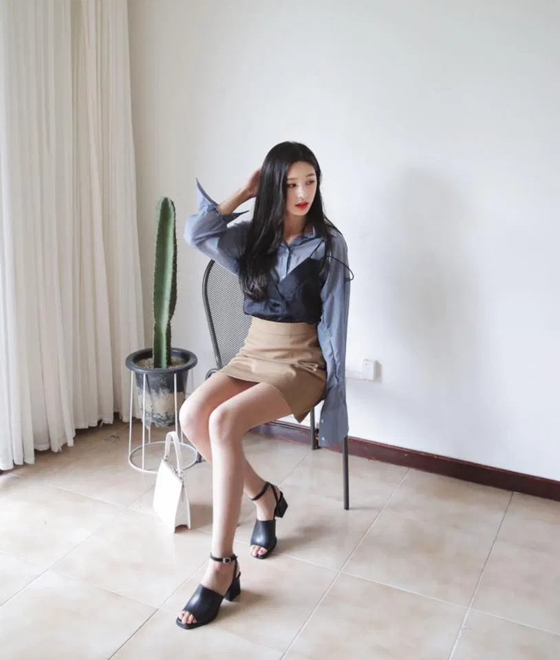 Dép quai hậu nữ