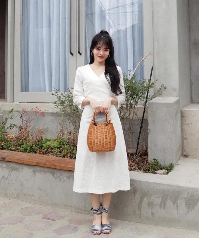 Dép quai hậu nữ