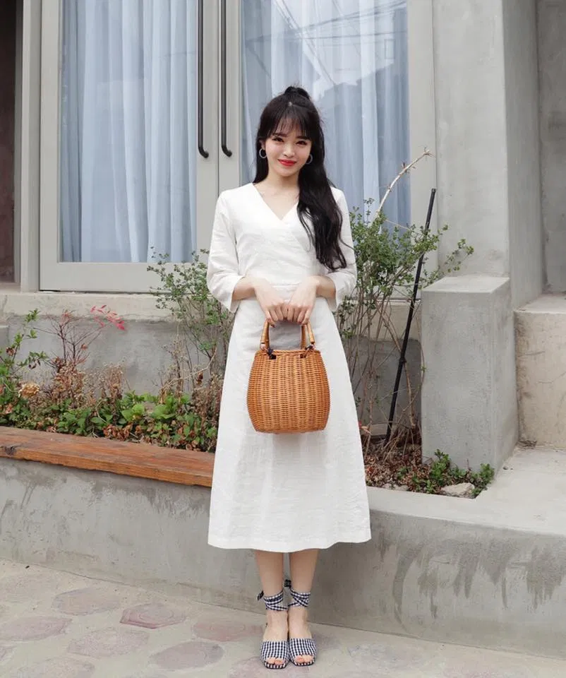 Dép quai hậu nữ