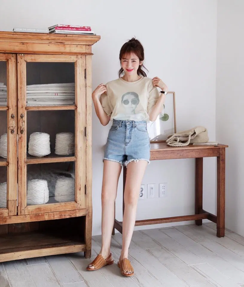 Dép quai hậu nữ