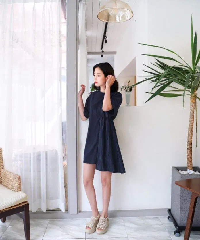Dép quai hậu nữ