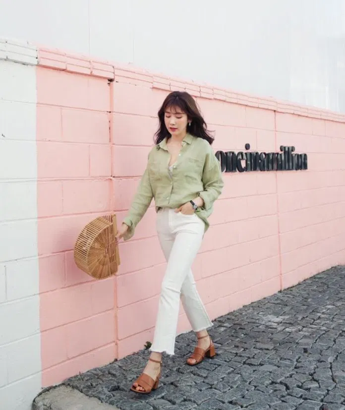 Dép quai hậu nữ