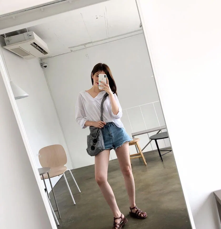 Dép quai hậu nữ