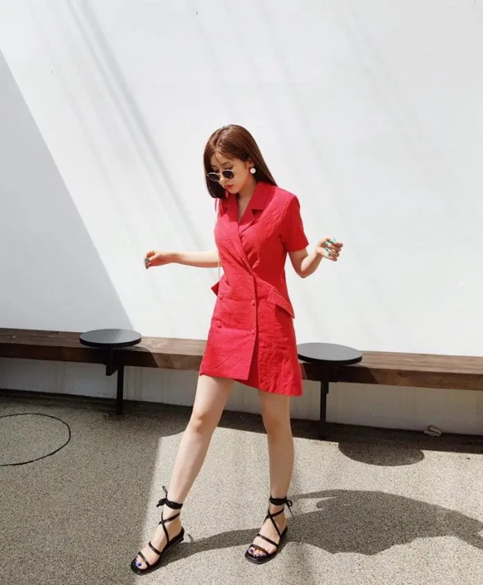 Dép quai hậu nữ
