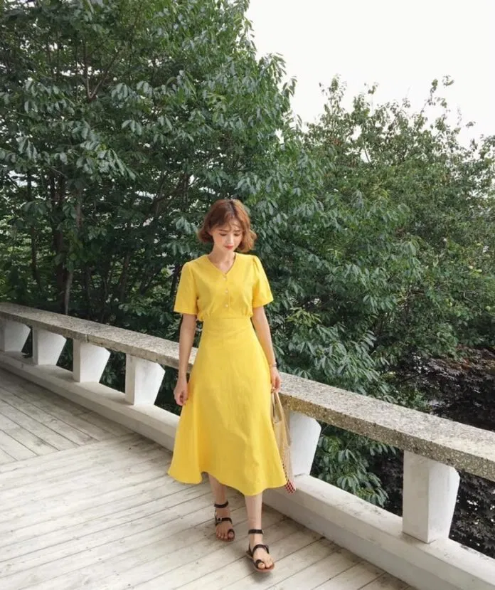 Dép quai hậu nữ