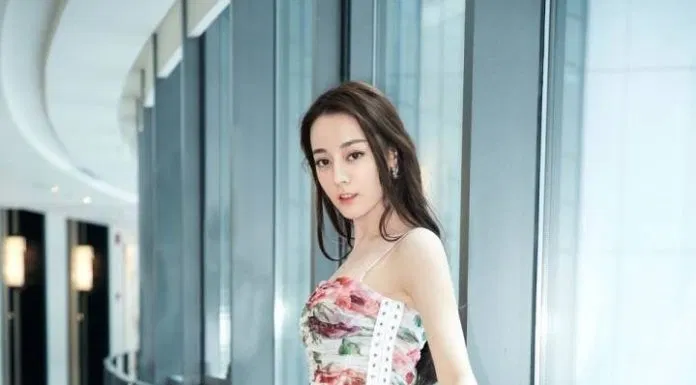 địch lệ nhiệt ba