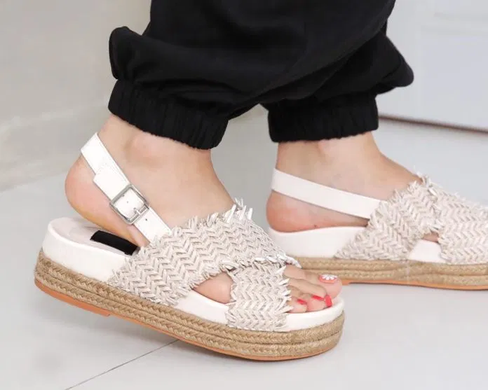 giày sandal nữ đi học