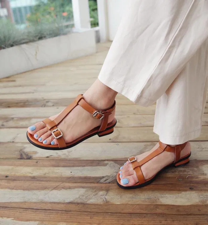 giày sandal nữ đi học