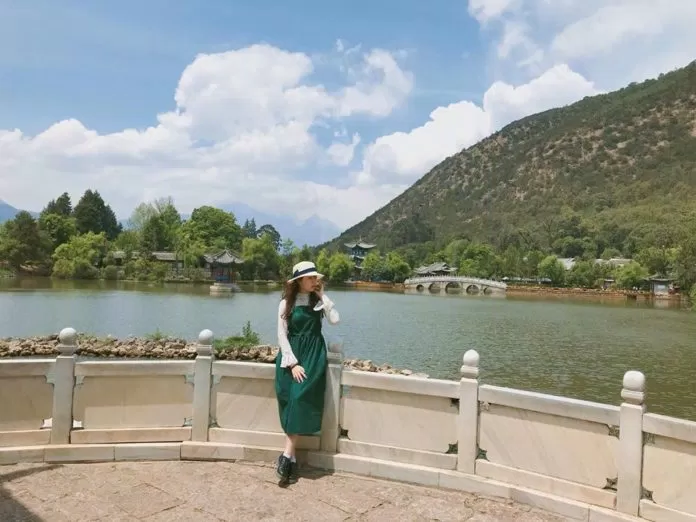hắc long đàm
