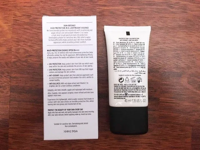 mặt sau bao bì kem chống nắng the body shop
