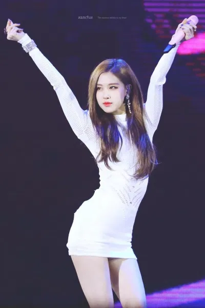 rose-khoe-dang