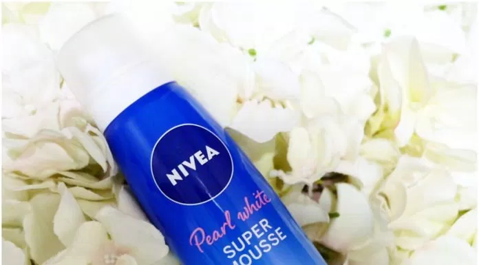Nivea Pearl White Super Mousse Facial Cleanser