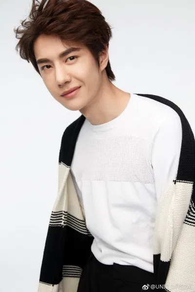 vương nhất bác