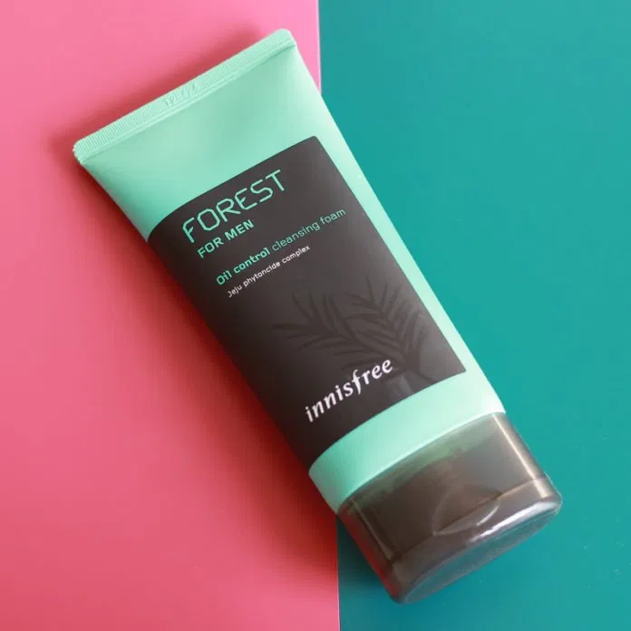 Thiết kế bao bì đơn giản, màu sắc trung tính, phù hợp dành cho các chàng trai. (ảnh: Internet) Thiết kế bao bì đơn giản, màu sắc trung tính, phù hợp dành cho các chàng trai. (ảnh: Internet)