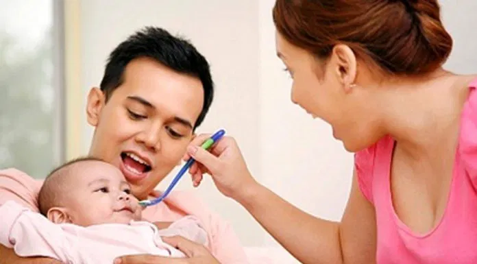 chăm sóc con nhỏ