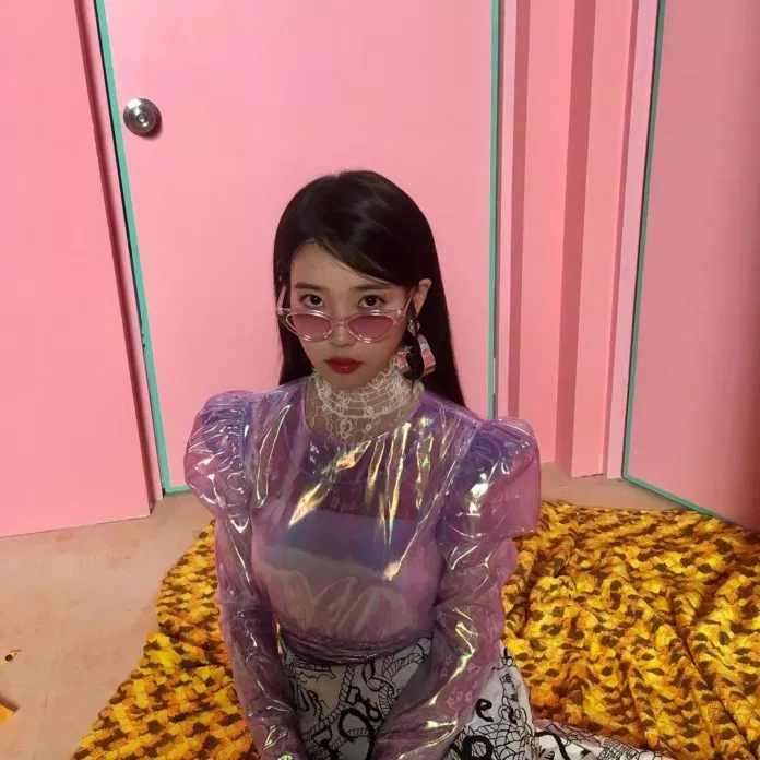 IU